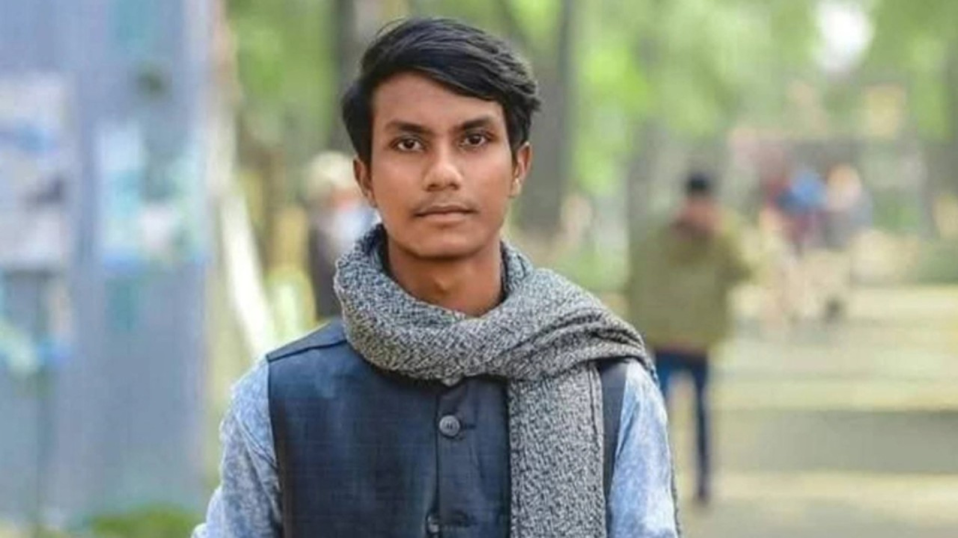 ফেনীতে ফ্যামিলি কার্ডের তথ্য সংগ্রহকারী হিসেবে ছাত্রলীগ নেতা