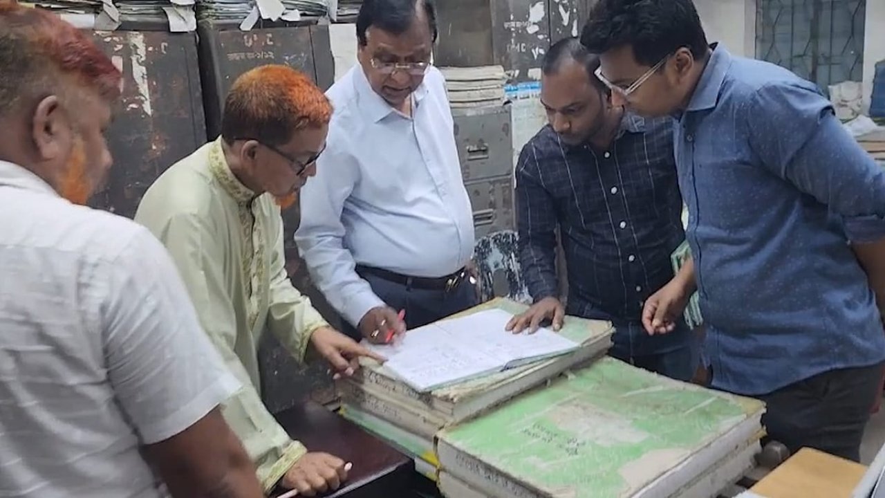 ডিএসসিসি আঞ্চলিক কার্যালয়ে ২৫ শতাংশ কর্মী অনুপস্থিত, প্রশাসকের কঠোর ব্যবস্থা