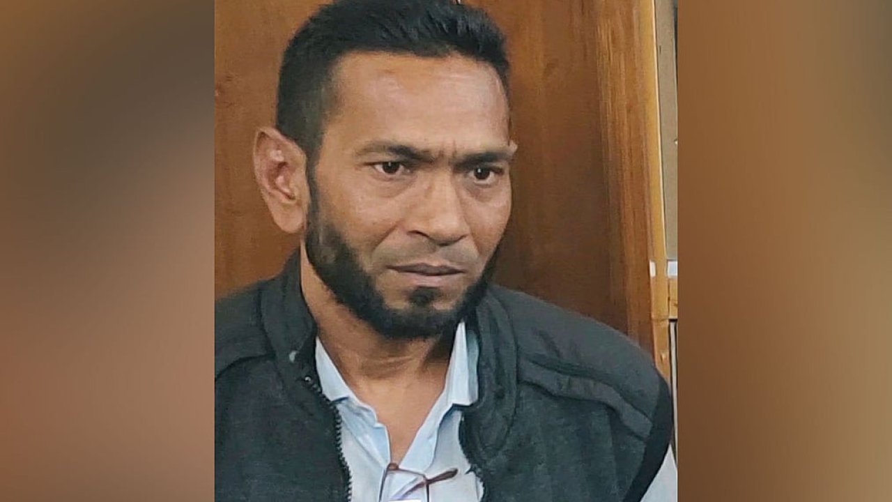 বরিশালে তালাবদ্ধ বাড়ি থেকে স্বেচ্ছাসেবক দলের সাবেক নেতার মরদেহ উদ্ধার