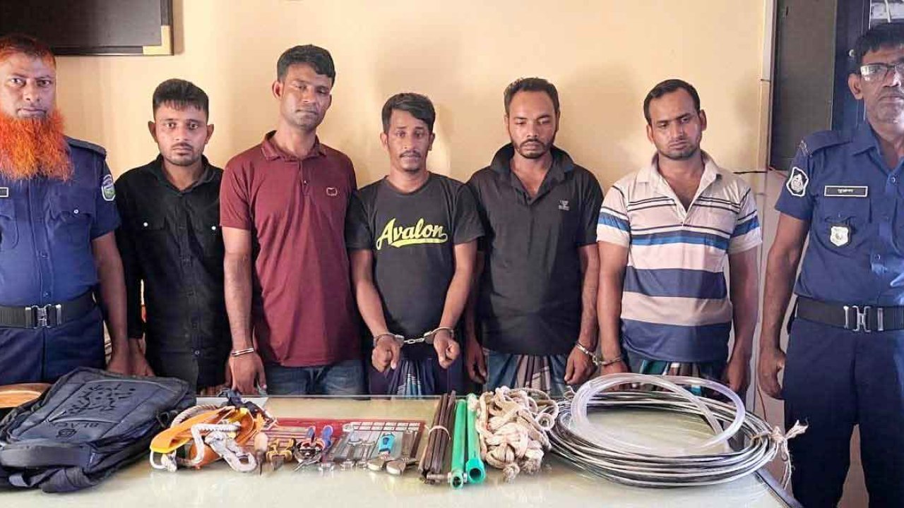 জামালপুরে ২৬ ট্রান্সফরমার চুরির অভিযোগে পাঁচজন গ্রেপ্তার