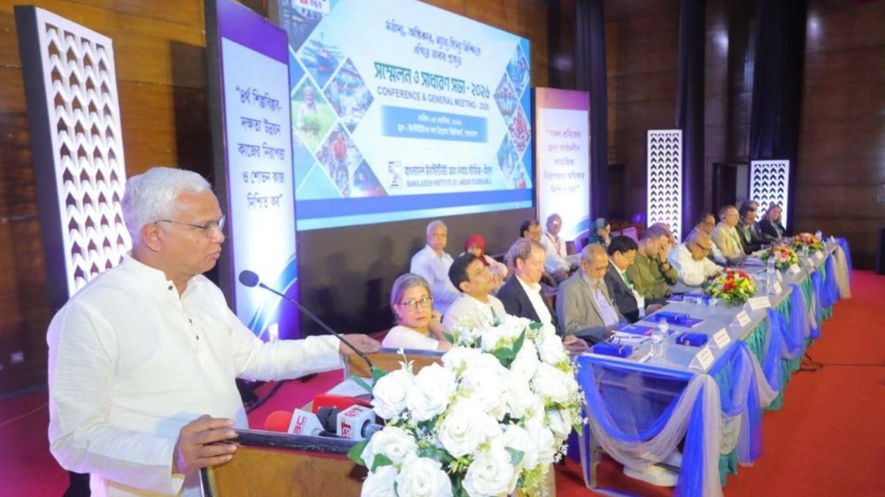প্রত্যেক শ্রমিকের প্রাতিষ্ঠানিক স্বীকৃতি দরকার: সমাজকল্যাণমন্ত্রী
