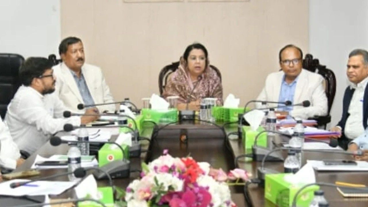 খাদ্য নিরাপত্তায় মজুত ও মান নিশ্চিতের ওপর জোর দিলেন খাদ্যমন্ত্রী