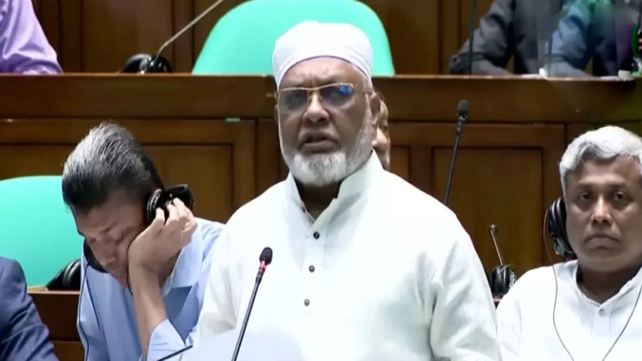 সংস্কৃতি বিষয়ক স্থায়ী কমিটির সভাপতি হলেন বরকতুল্লাহ বুলু