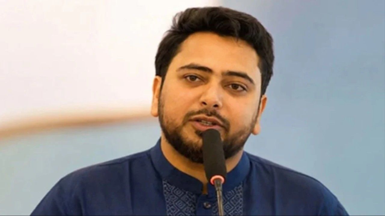 স্পিকারের বিরুদ্ধে পক্ষপাতের অভিযোগ করলেন নাহিদ ইসলাম