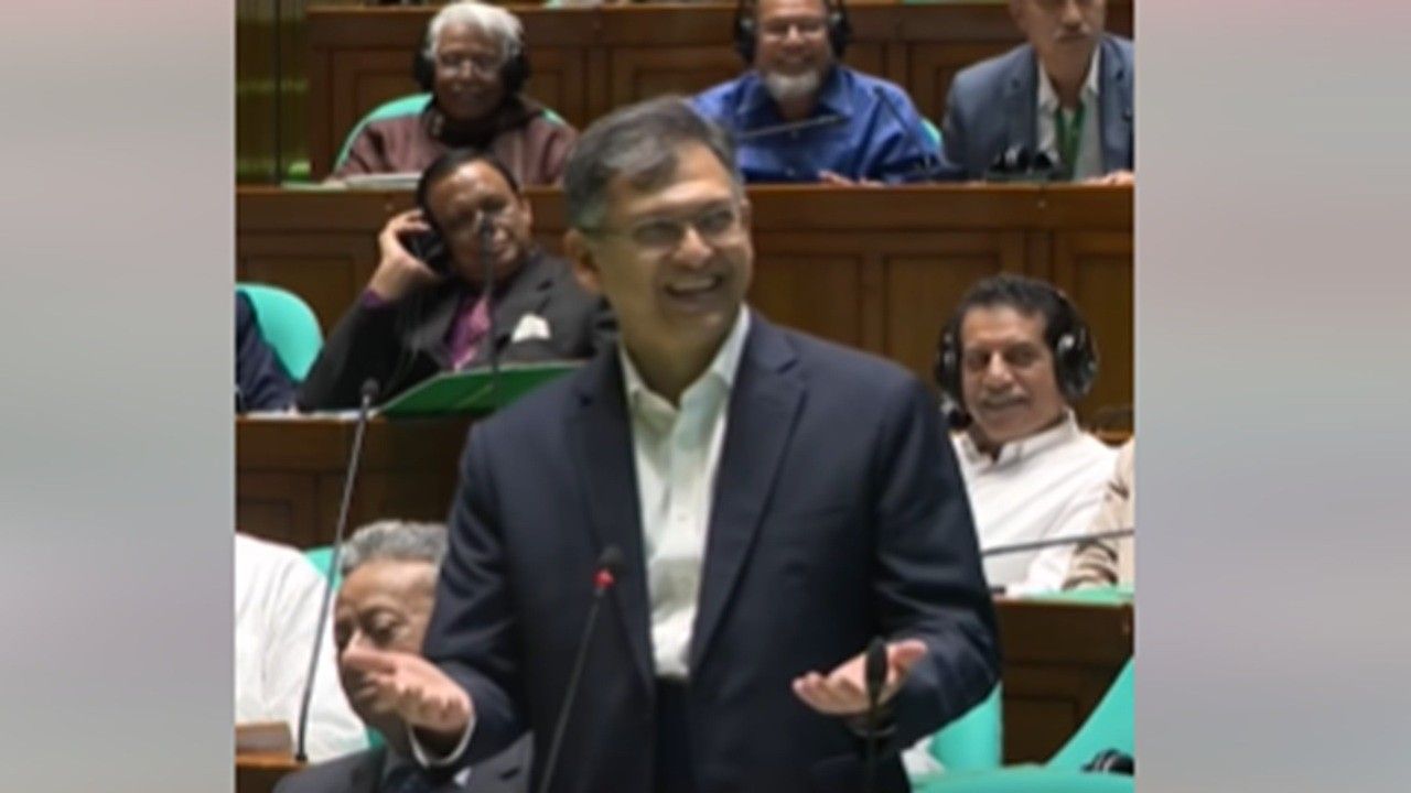 সংসদে জামায়াত আমিরের জন্য দোয়া করলেন স্বরাষ্ট্রমন্ত্রী
