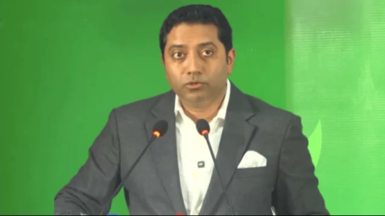শতভাগ সাক্ষরতা অর্জনে সরকারের নানা উদ্যোগ: ববি হাজ্জাজ 
