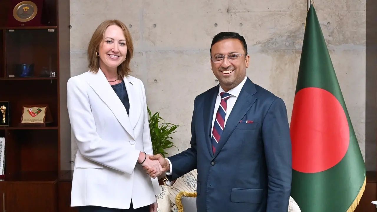 বাংলাদেশ-অস্ট্রেলিয়া সম্পর্ক জোরদারে বাণিজ্য, বিনিয়োগ ও শ্রমবাজার নিয়ে আলোচনা