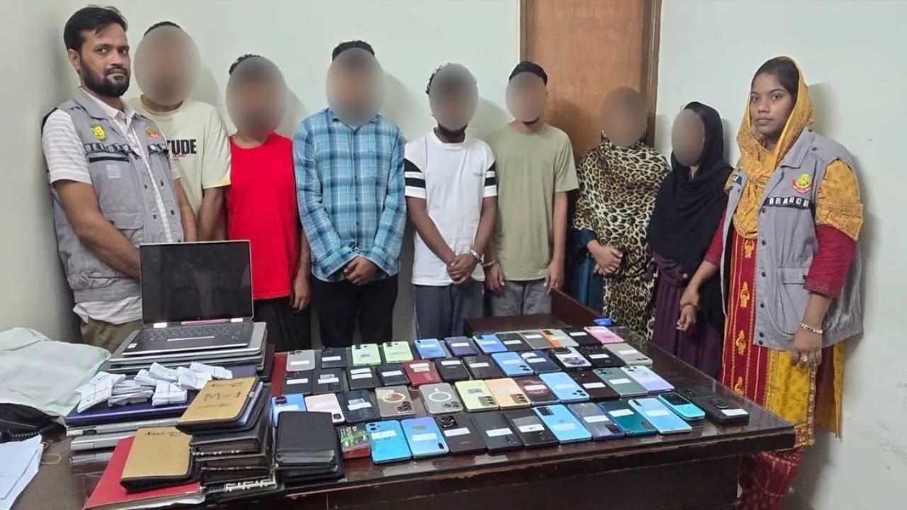 অনলাইন জুয়ার চক্রের সাত সদস্য গ্রেপ্তার, বিপুল সরঞ্জাম জব্দ