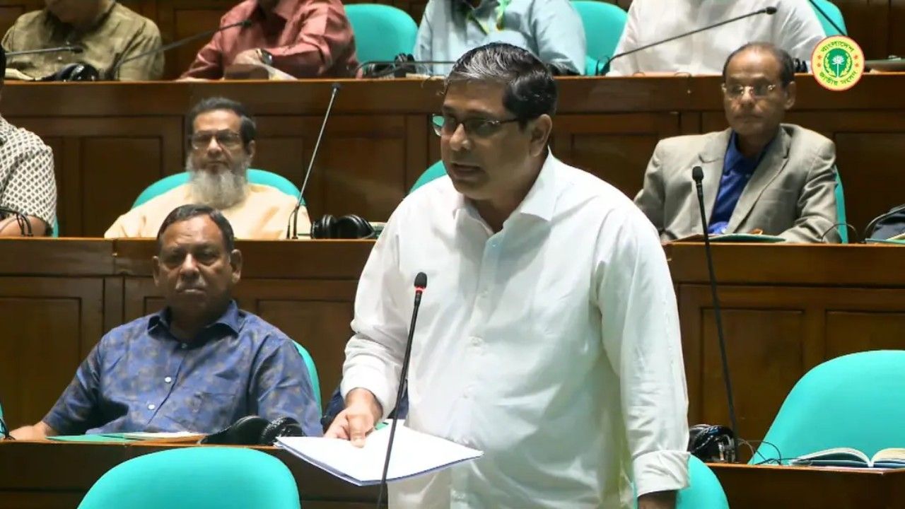 ডেঙ্গু ঠেকাতে ১২ সেপ্টেম্বর থেকে তিন মাসের জাতীয় অভিযান