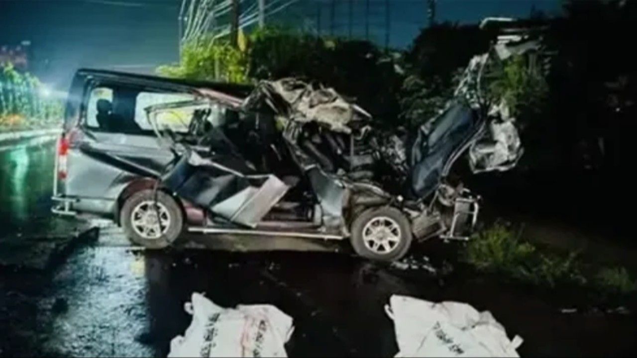 বিয়ের অনুষ্ঠান শেষে ফেরার পথে ভয়াবহ দুর্ঘটনা, নিহত ৪