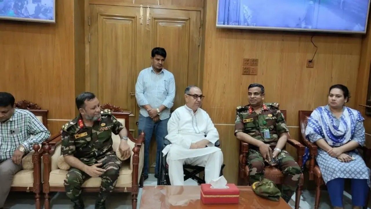 ঢাকা মেডিকেল কলেজ হাসপাতাল পরিদর্শনে মির্জা আব্বাস