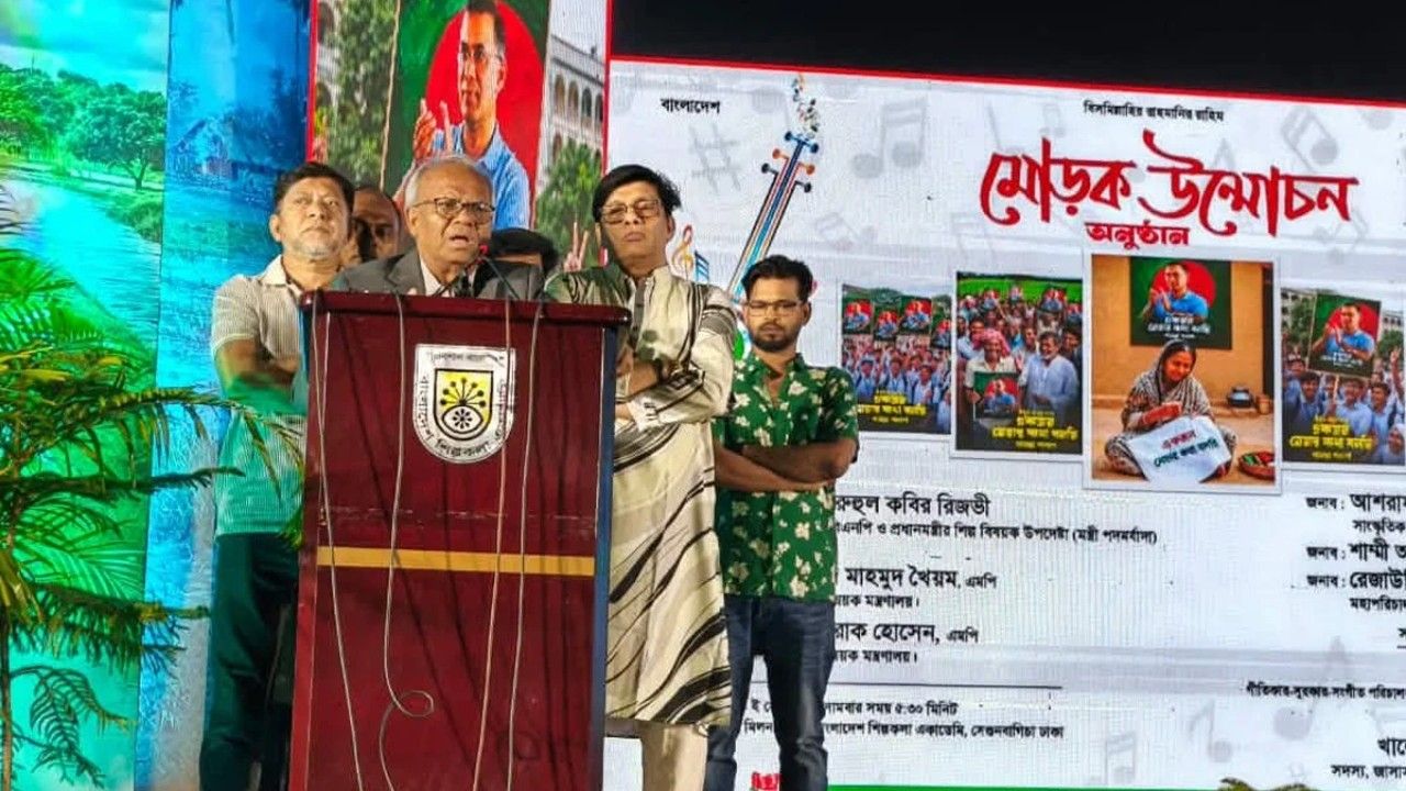 ১০০টি গুলির চেয়ে একটি গান বেশি শক্তিশালী: রিজভী
