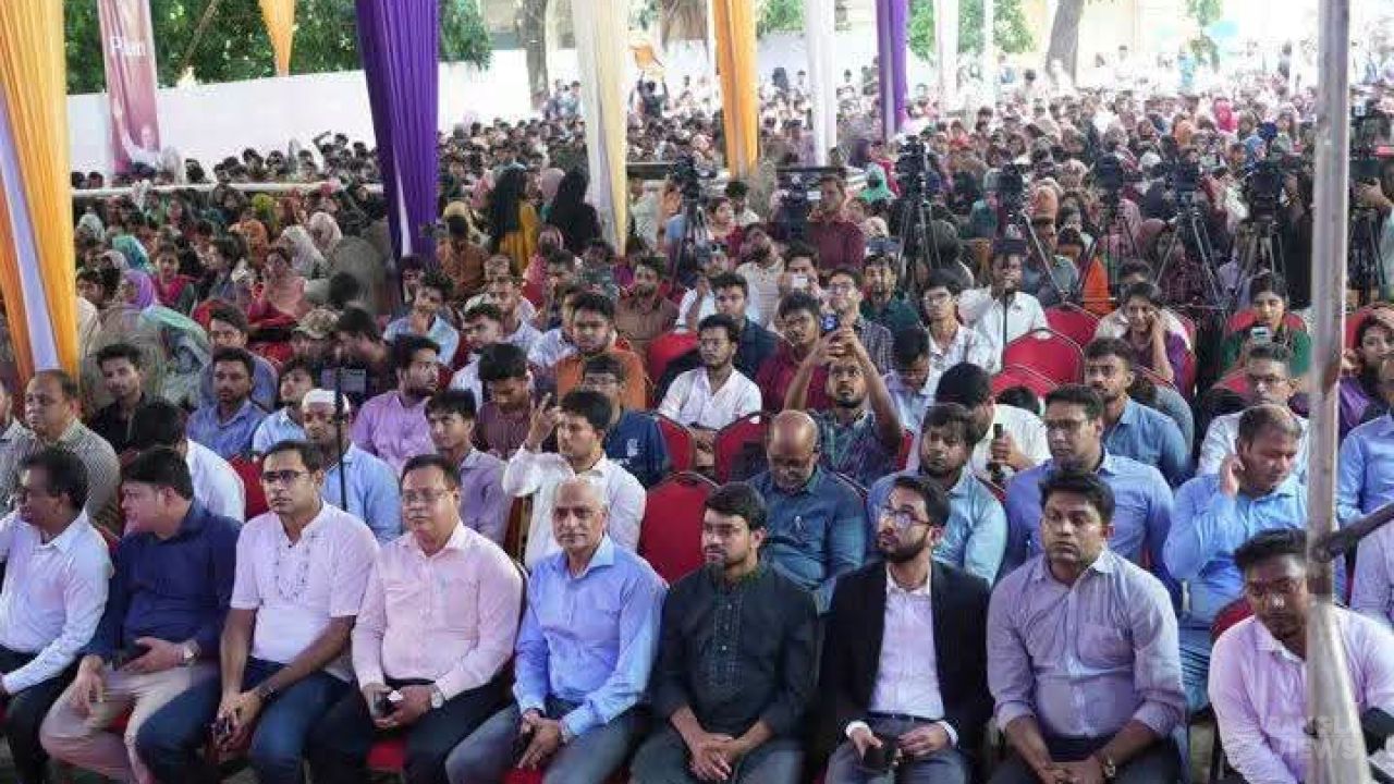 জবি ছাত্রদলের উদ্যোগে ২১০০ শিক্ষার্থীর অংশগ্রহণে জাঁকজমকপূর্ণ নবীনবরণ