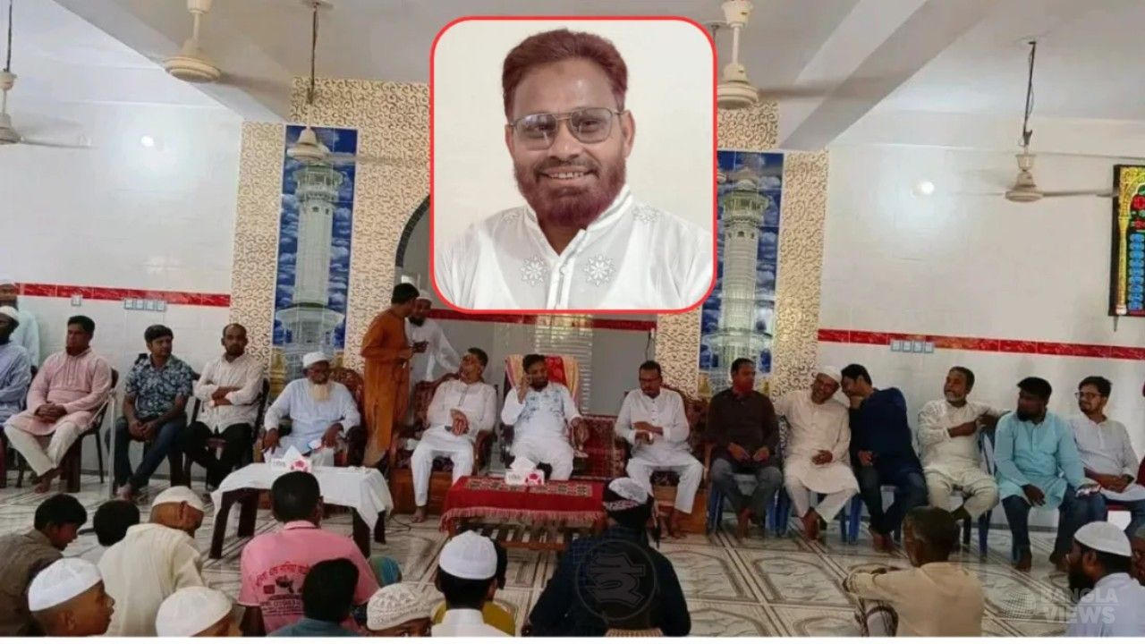 মসজিদের ভেতরে চেয়ার-সোফা বসিয়ে এমপির সভা, সামাজিক মাধ্যমে সমালোচনা