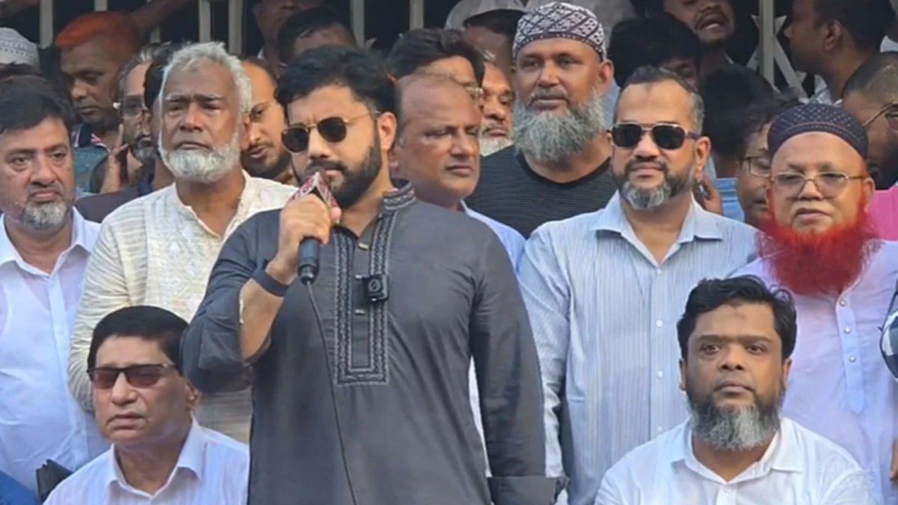 দেশকে অস্থিতিশীল করার চেষ্টা চলছে: ইশরাক হোসেন