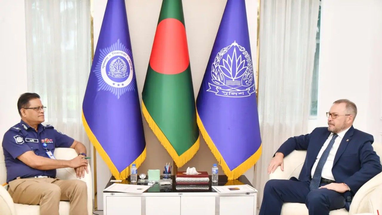 আইজিপির সঙ্গে রাশিয়ার রাষ্ট্রদূতের সাক্ষাৎ