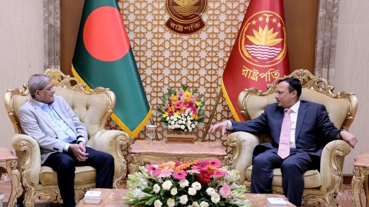 রাষ্ট্রপতির সঙ্গে অ্যাটর্নি জেনারেলের সৌজন্য সাক্ষাৎ