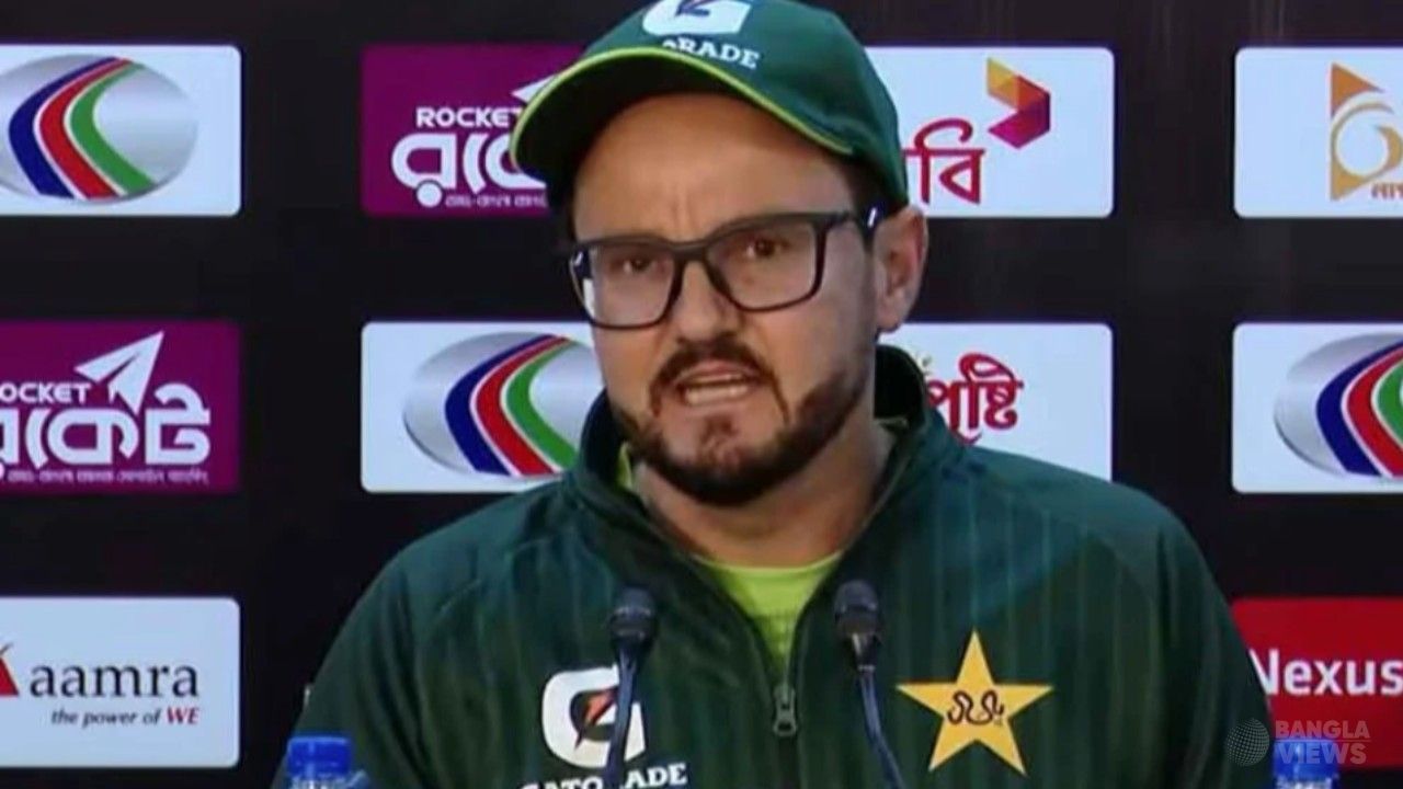 বিশ্বের সেরা টি-টোয়েন্টি দলগুলোর একটি পাকিস্তান: হেসন