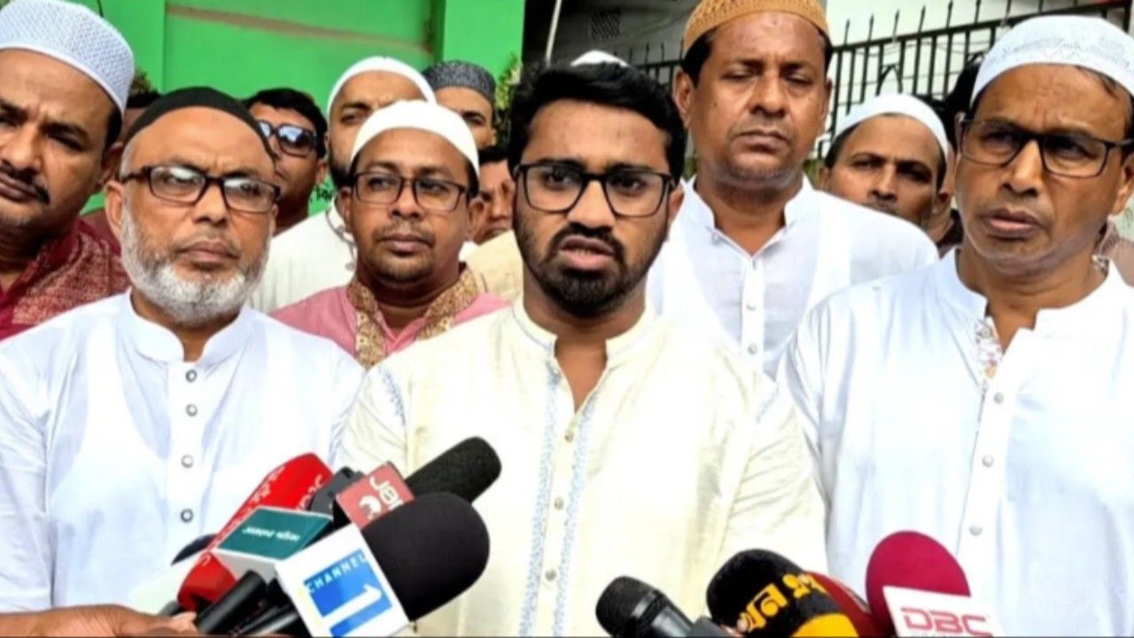 জামায়াত-আওয়ামী লীগের পুরোনো প্রেম জেগে উঠেছে: রাশেদ খাঁন