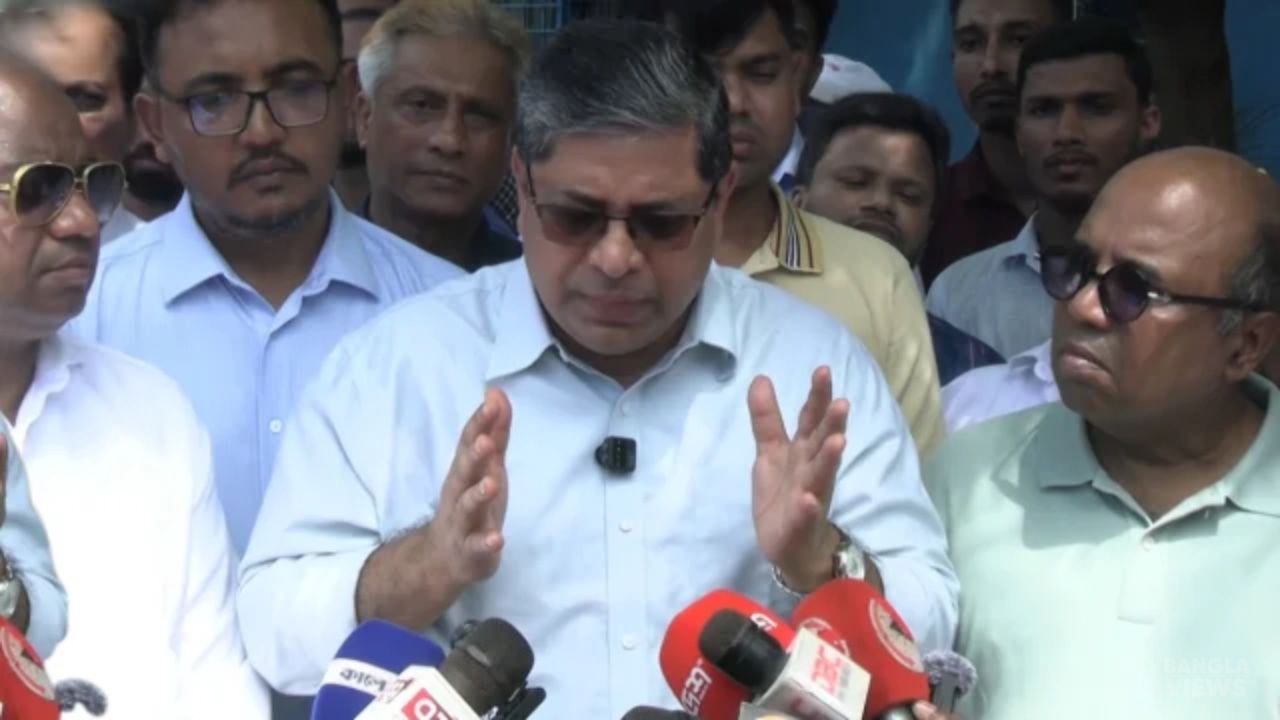 কক্সবাজার নিয়ে ‘বিপদের মধ্যে’ আছি: স্থানীয় সরকার প্রতিমন্ত্রী