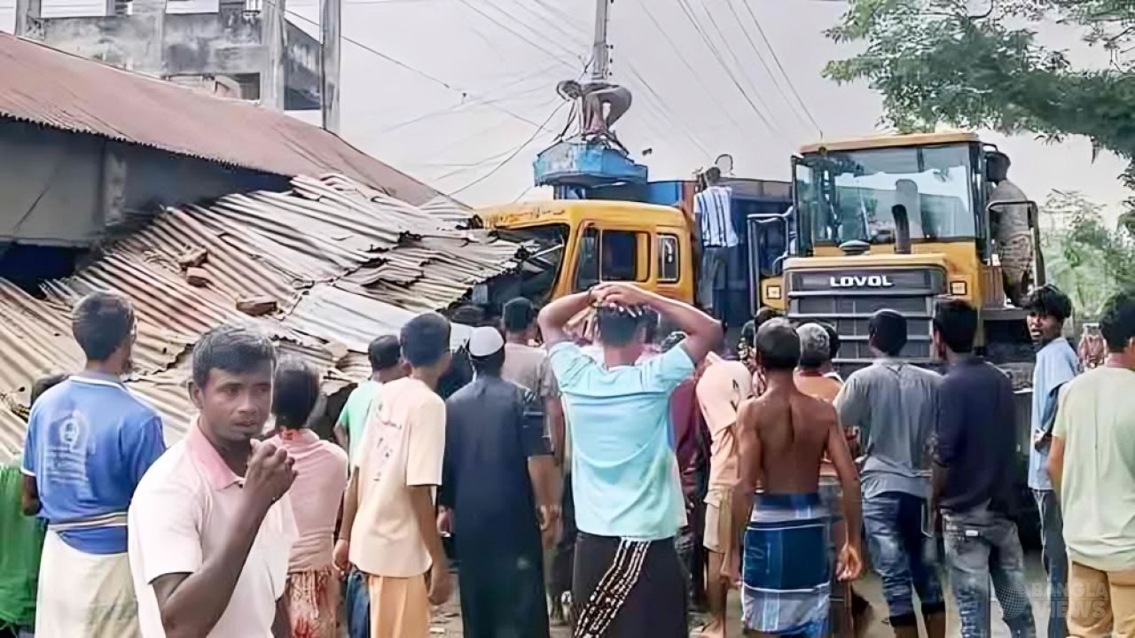 পাটগ্রামে ট্রাক-ইজিবাইক সংঘর্ষে নিহত ৩, দুজন আশঙ্কাজনক