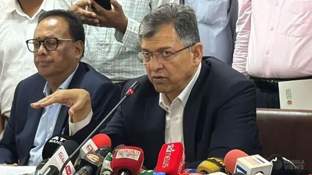 গণমাধ্যমকে টার্গেট করে সাইবার আইন নয়: স্বরাষ্ট্রমন্ত্রী