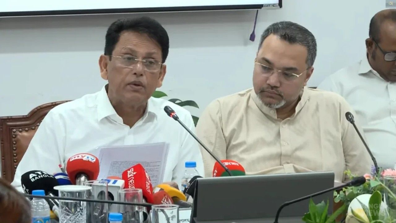 এসএসসির খাতা মূল্যায়নে ভুল, পরীক্ষকদের জবাবদিহির আওতায় আনার ঘোষণা