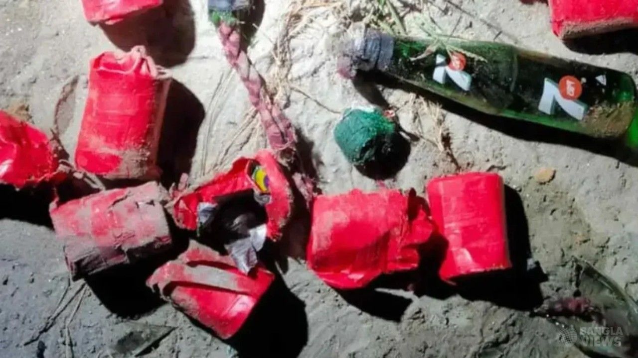পুরাতন বাণিজ্য মেলার মাঠ থেকে বিপুল বিস্ফোরক উদ্ধার