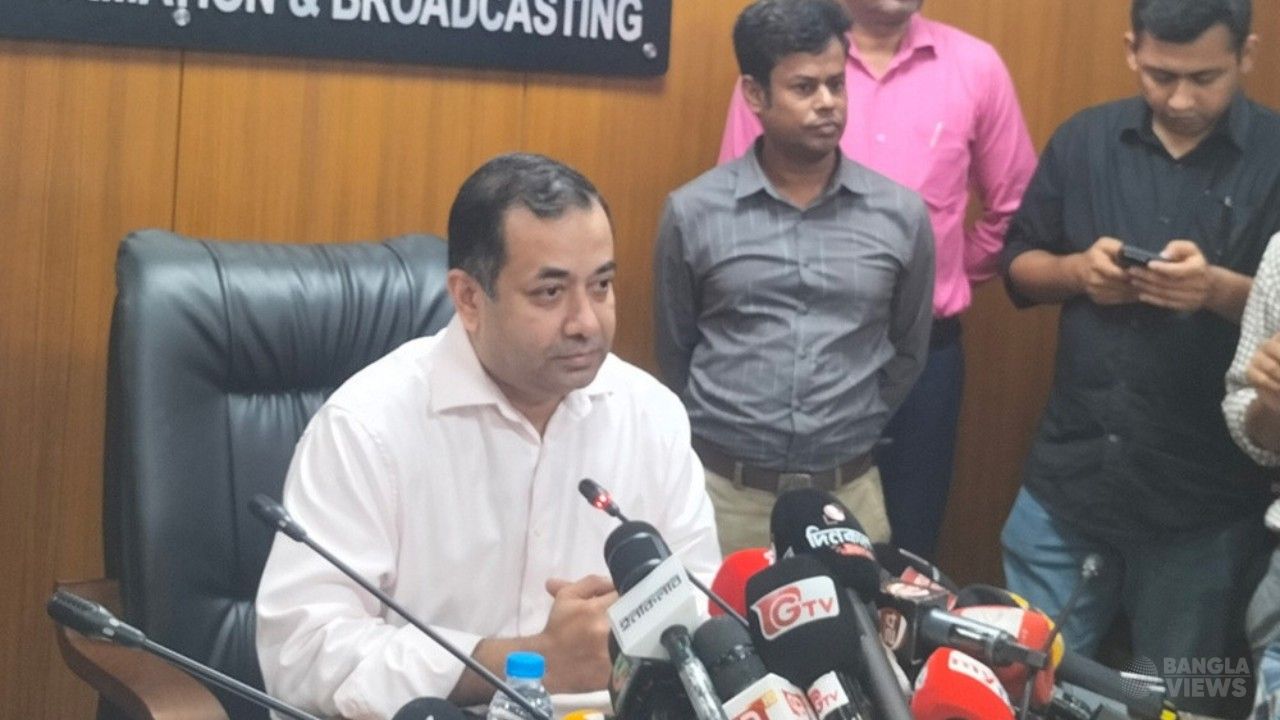 অনিবন্ধিত অনলাইন নিউজ পোর্টালের বিষয়ে ব্যবস্থা নিচ্ছে সরকার: তথ্য প্রতিমন্ত্রী