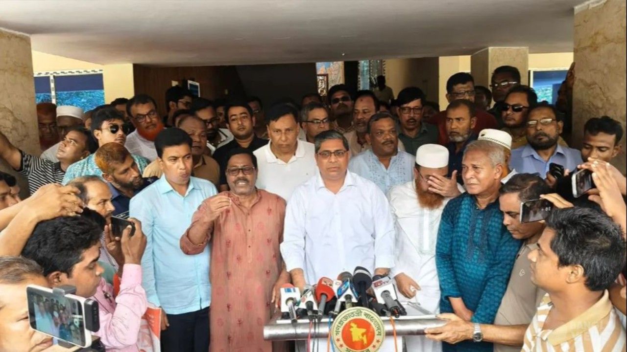 সারের সংকট নিয়ে আন্দোলন রাজনৈতিক উদ্দেশ্যপ্রণোদিত: প্রতিমন্ত্রী