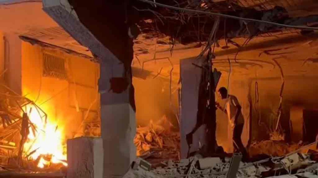 গাজার আবাসিক ভবনে ইসরায়েলি হামলায় ৫ জনের মৃত্যু