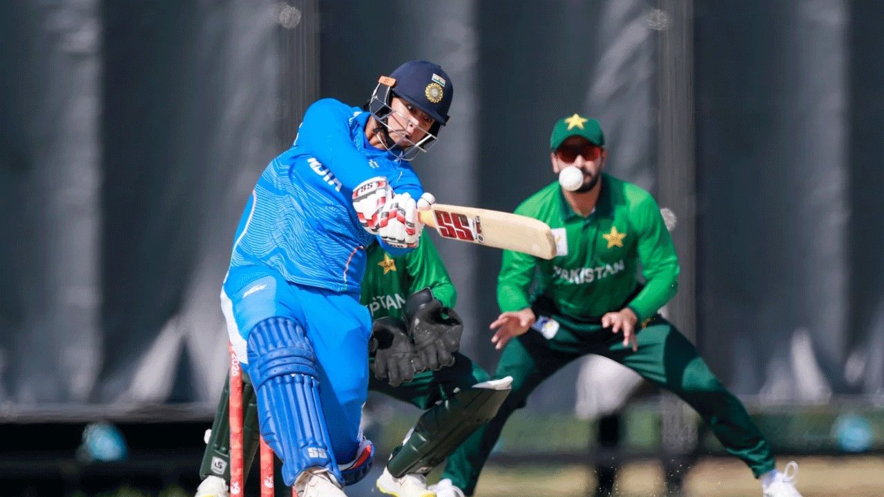 পাকিস্তানকে ২১২ রানের লক্ষ্য দিল ভারত