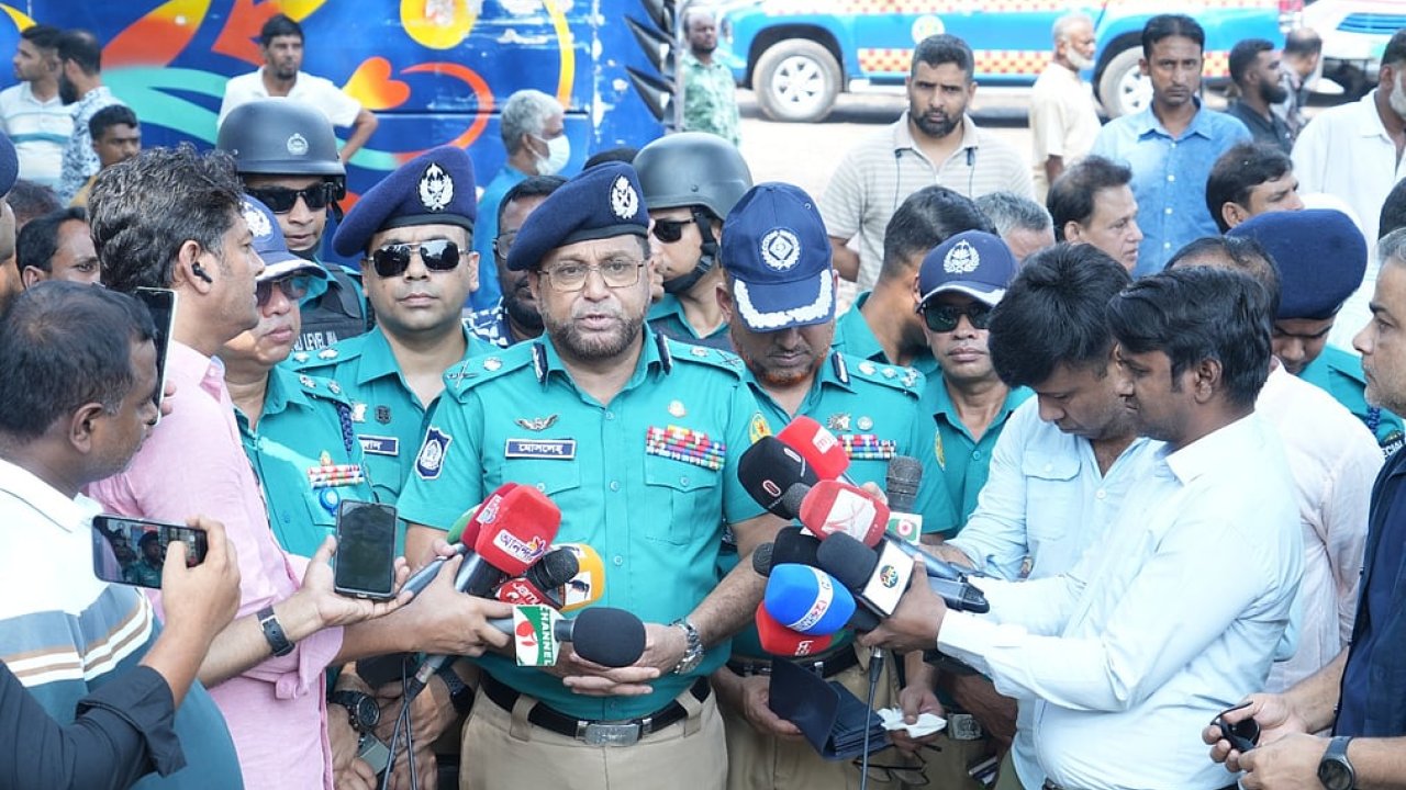 তিন মাসের মধ্যে সরছে গুলিস্তান-ফুলবাড়িয়া বাস টার্মিনাল: ডিএমপি কমিশনার