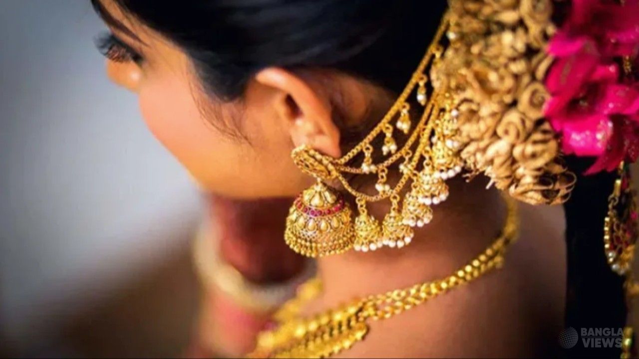 আবারও বাড়ল স্বর্ণের দাম, ভরিতে কত টাকা বেশি?