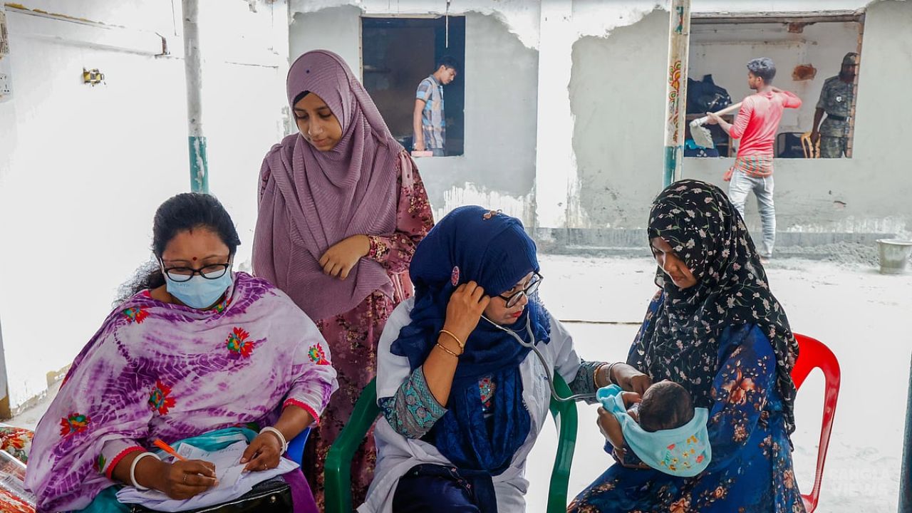 রাড্ডা স্বাস্থ্যকেন্দ্র: মেরামত হচ্ছে, সেবাও দিচ্ছে