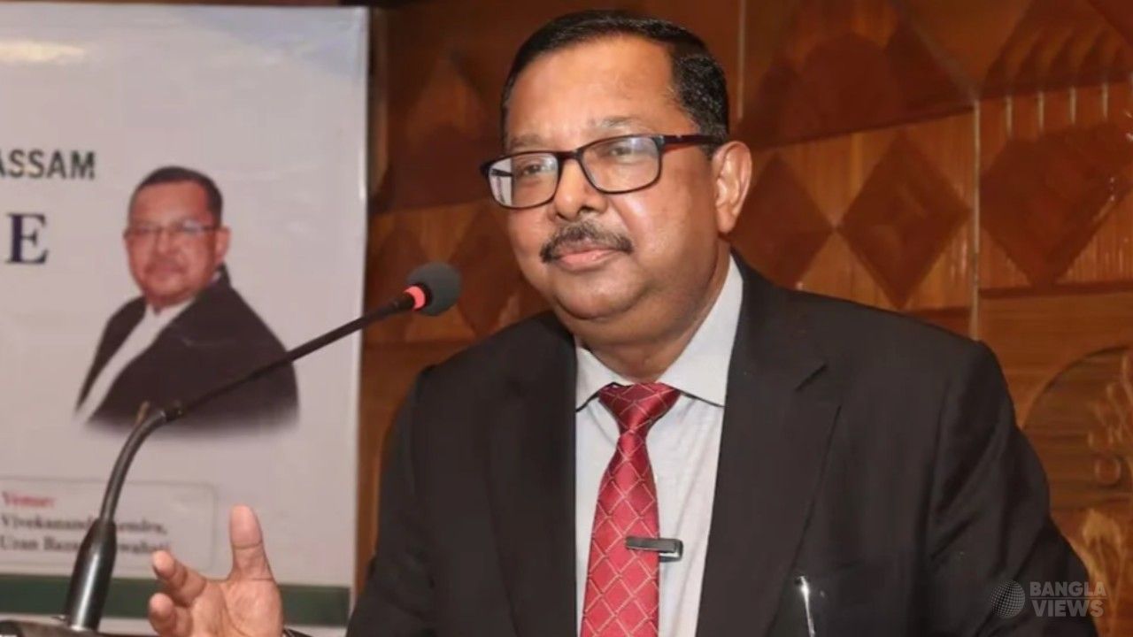ভোটাধিকার নিয়ে ভারতের সংবিধানের ১৪ ও ৩২৬ অনুচ্ছেদ উল্লেখ
