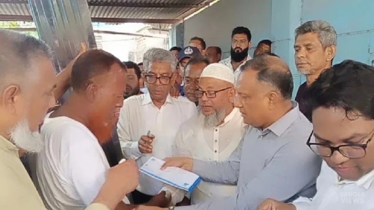 খেটে খাওয়া মানুষের জন্য কাজ করছেন প্রধানমন্ত্রী: পাট প্রতিমন্ত্রী