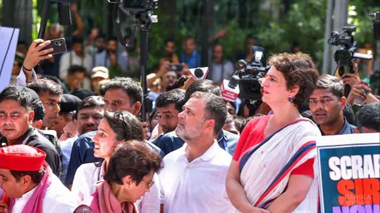 উত্তাল দিল্লি, বিরোধী হেভিওয়েট নেতাদের আটক