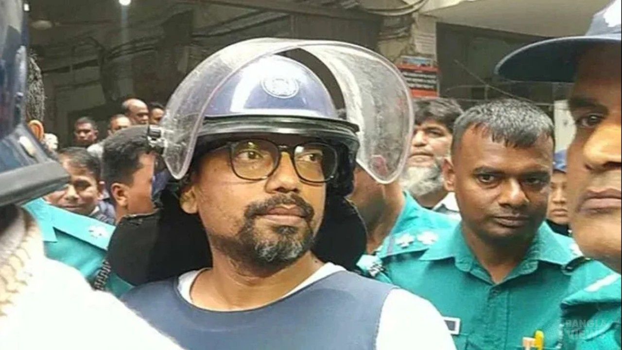 আদালতে পলকের প্রশ্ন, ‘লিফট কি শুধু আমাদের জন্য বন্ধ?’