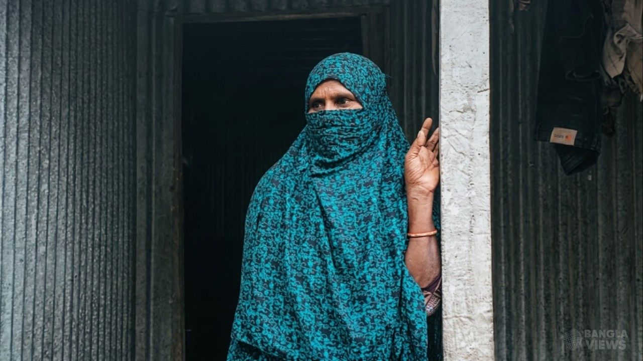 ফ্যামিলি কার্ডের আশায় দিলেন টিপসই, পরে জানলেন ‘বিয়ে হয়ে গেছে’
