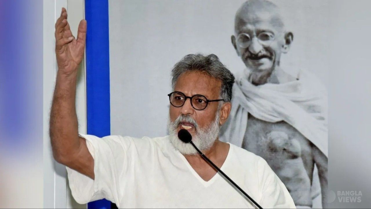 মুম্বাইয়ে তুষার গান্ধীকে আটক করল পুলিশ