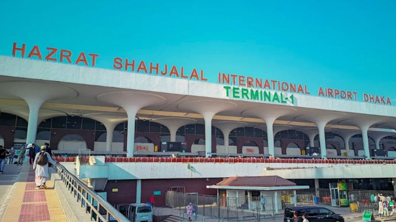 উড্ডয়নের পর চাকা খুলে পড়ল বিমানের, ঢাকায় জরুরি অবতরণ