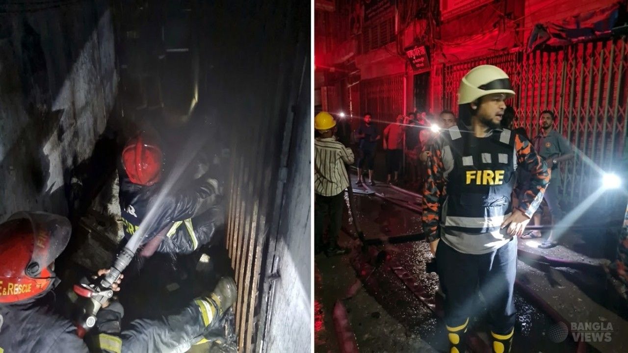 চকবাজারে আগুন নেভাতে গিয়ে ধোঁয়ায় অসুস্থ ৪ ফায়ারফাইটার