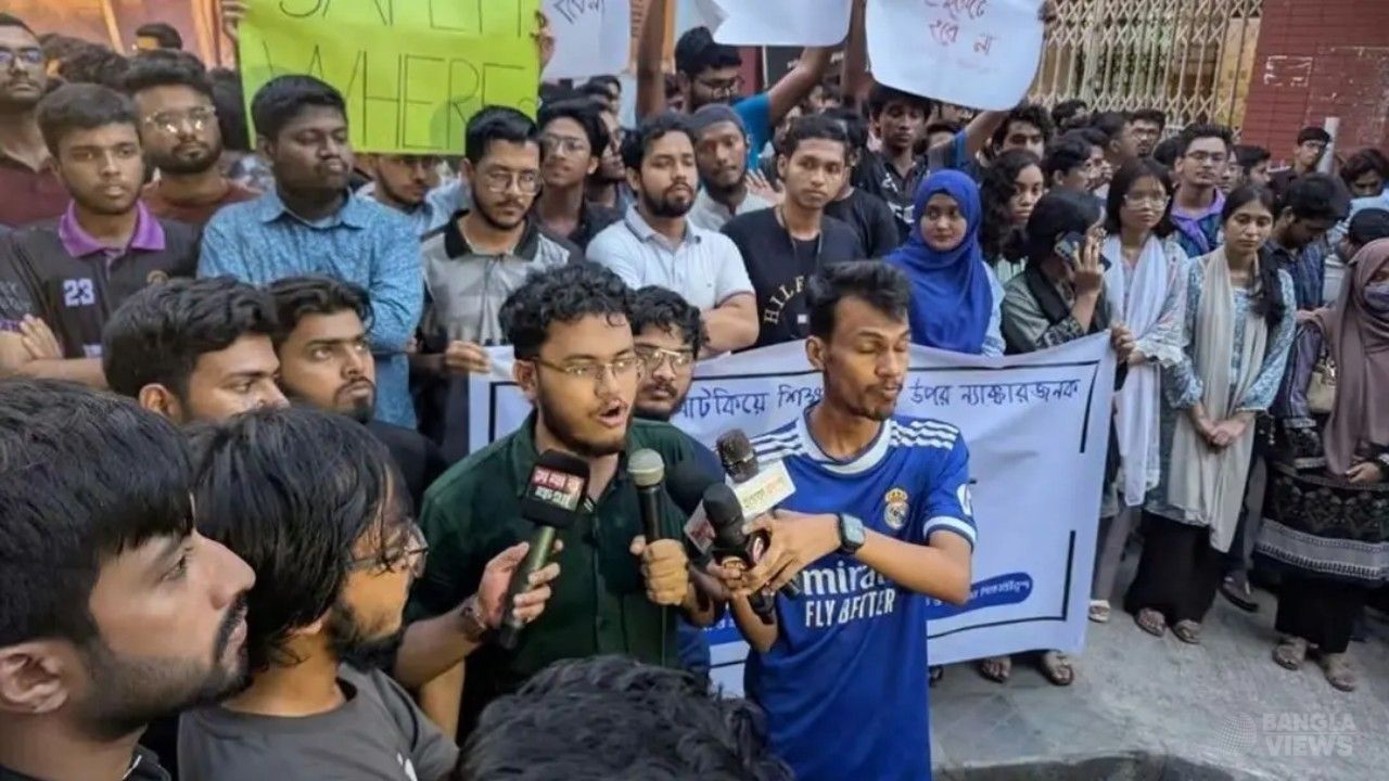 চুয়েট সংকট নিরসনের দাবিতে আজ শাহবাগে সমাবেশ