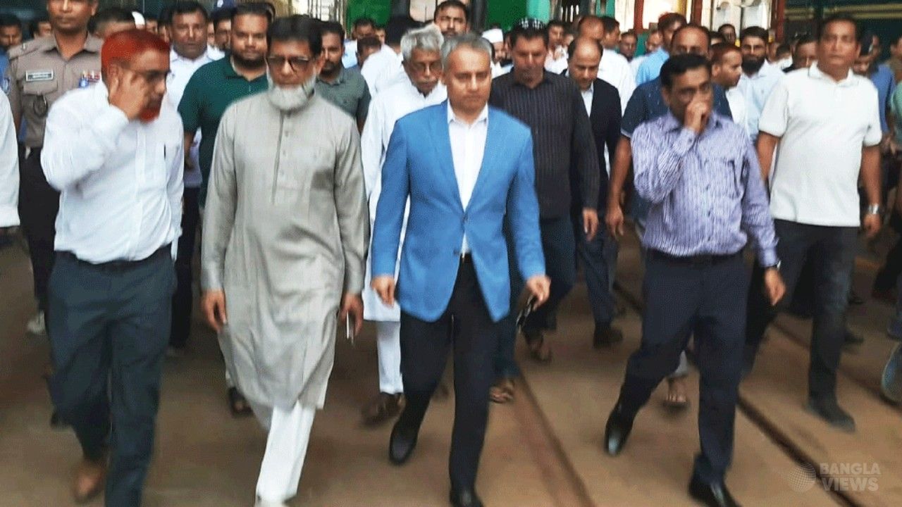 রেলওয়েকে যাত্রী ও জনবান্ধব করা হবে: রেলমন্ত্রী