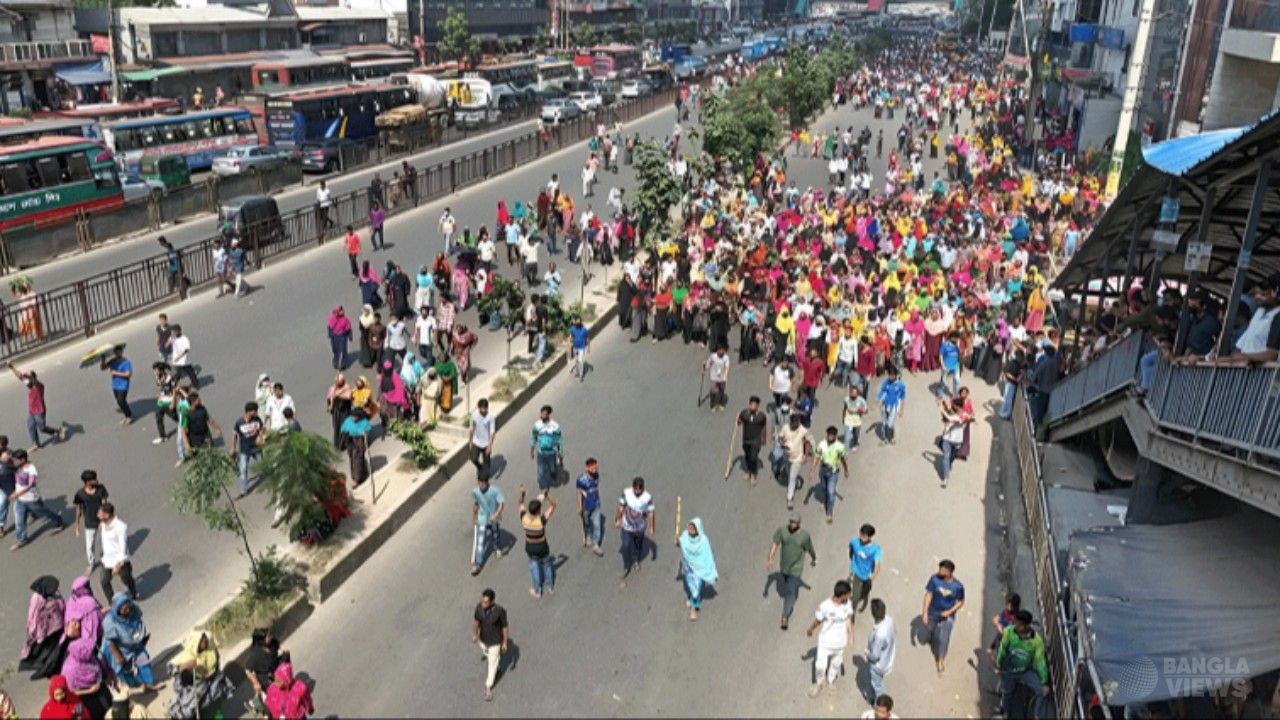 উত্তরায় ফের পোশাকশ্রমিকদের সড়ক অবরোধ, যান চলাচল বন্ধ