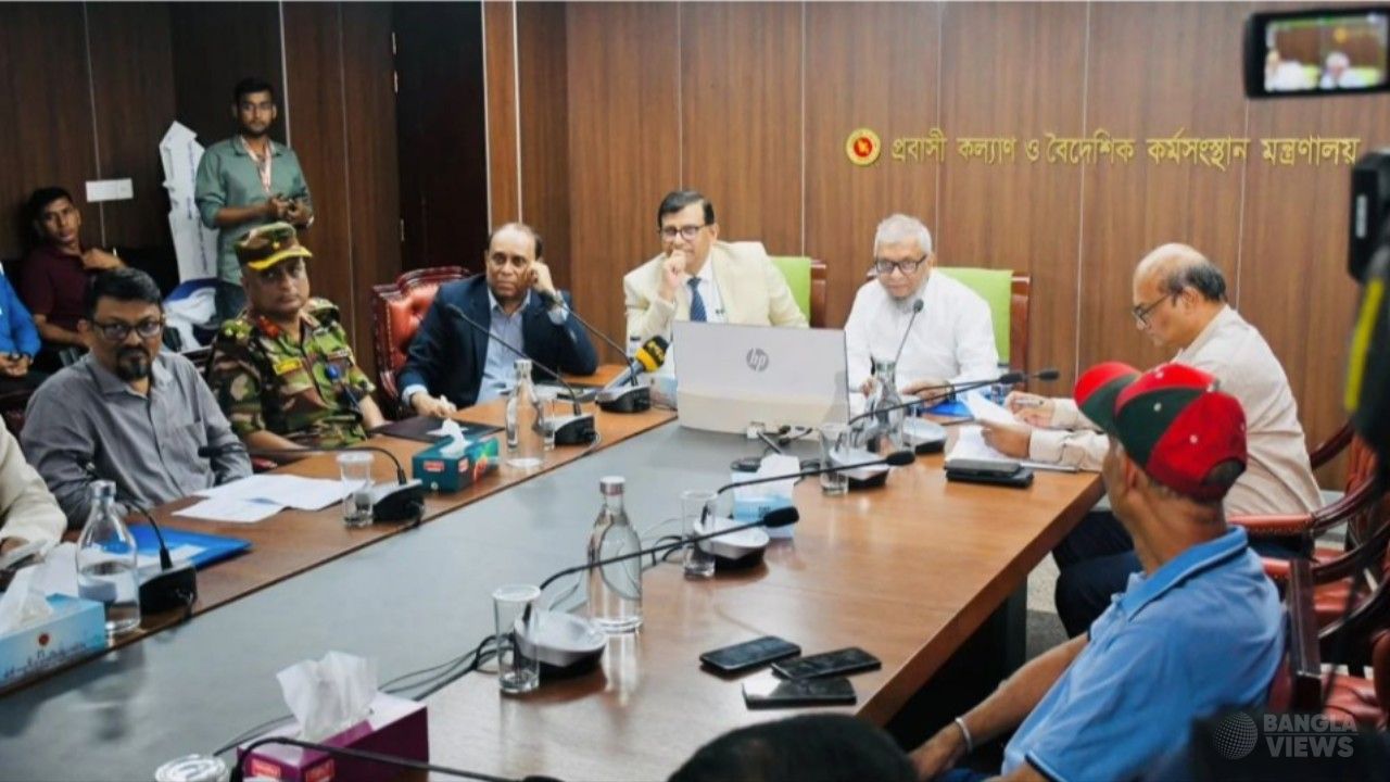 ড্রাইভিং প্রশিক্ষণে জোর, তিন মাস পর অগ্রগতি দেখতে চান প্রবাসীকল্যাণ মন্ত্রী