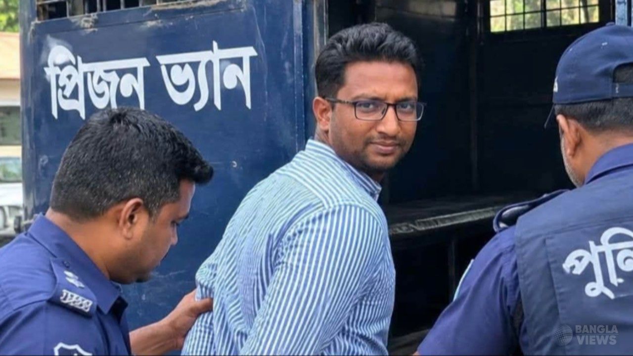 আওয়ামী লীগ নেতার চাঁদাবাজির মামলায় কারাগারে সাংবাদিক