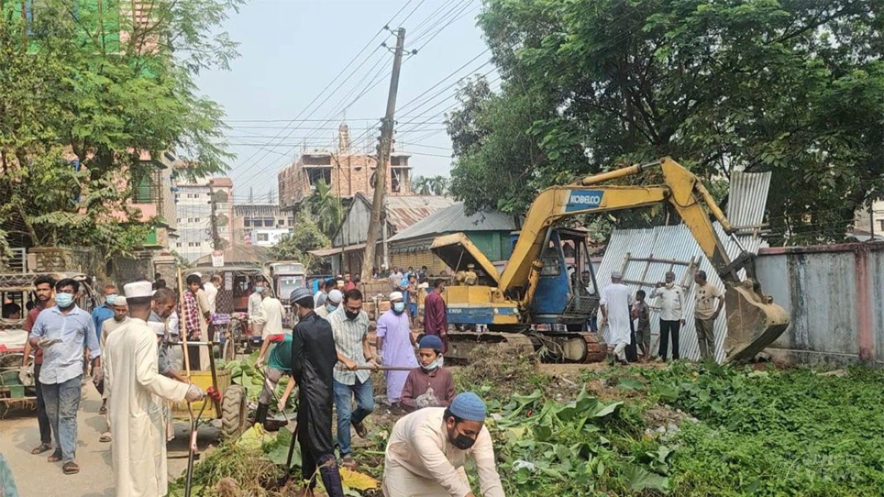 বগুড়ার শেরপুরে অবহেলিত জলাধার দখলমুক্ত ও পরিচ্ছন্নকরণ শুরু