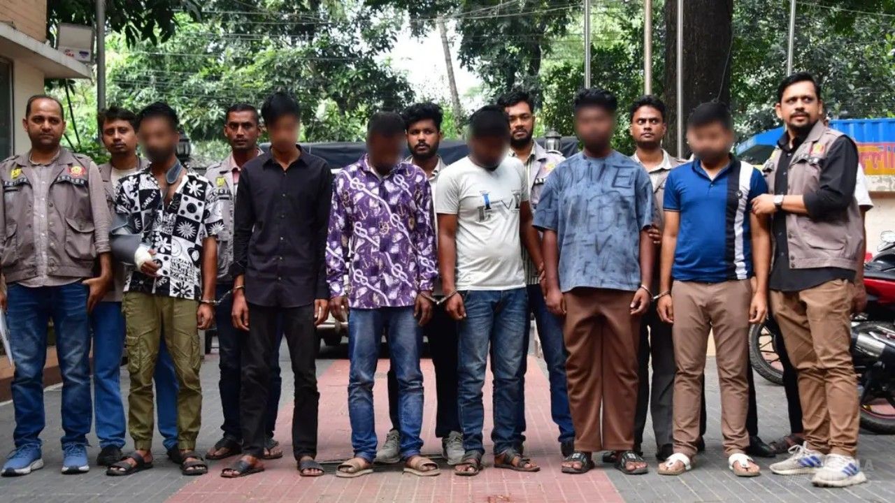 বিশেষ চাবি দিয়ে মোটরসাইকেল চুরি, ডিবির অভিযানে গ্রেপ্তার ৬